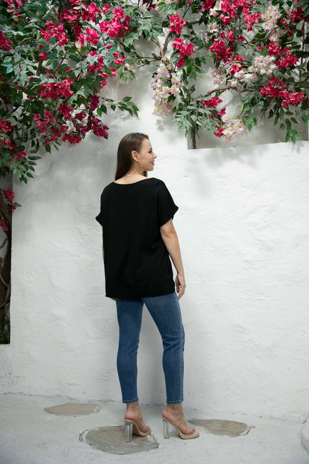 Ariana's Graphic linen Top with Leaves