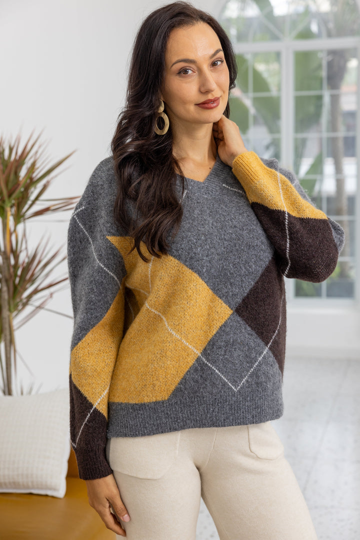 Geometric Argyle V-Neck Pullover