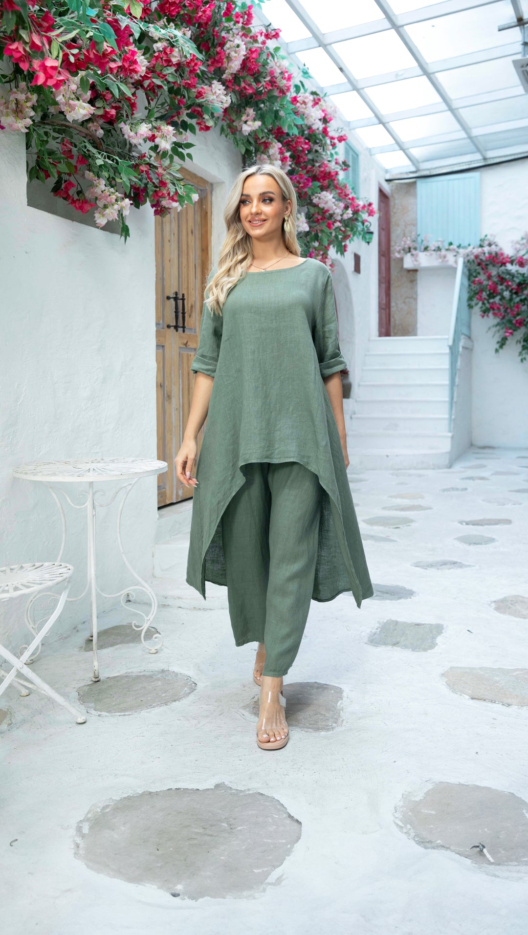 Natalia' s 3/4 Sleeve Linen Top with train