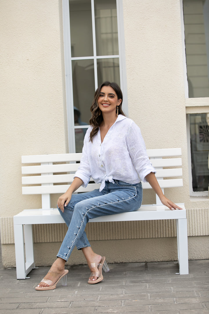 Jean en denim brodé de Mabelline