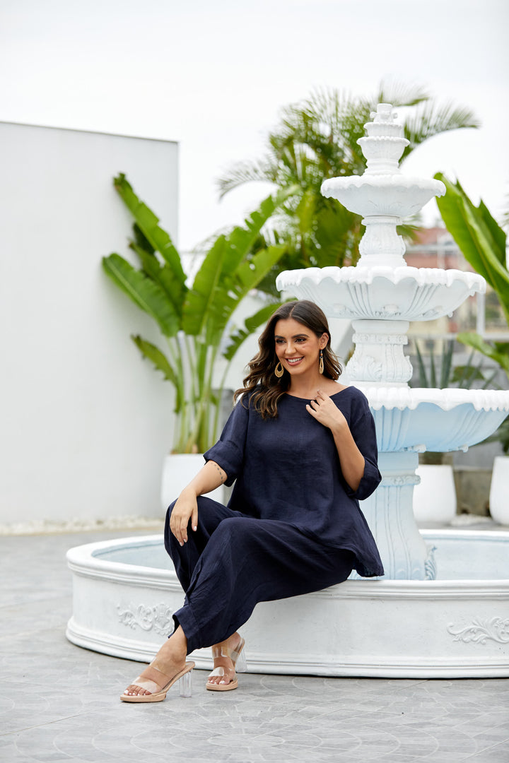 Mea's Linen Breeze Button-Back Top