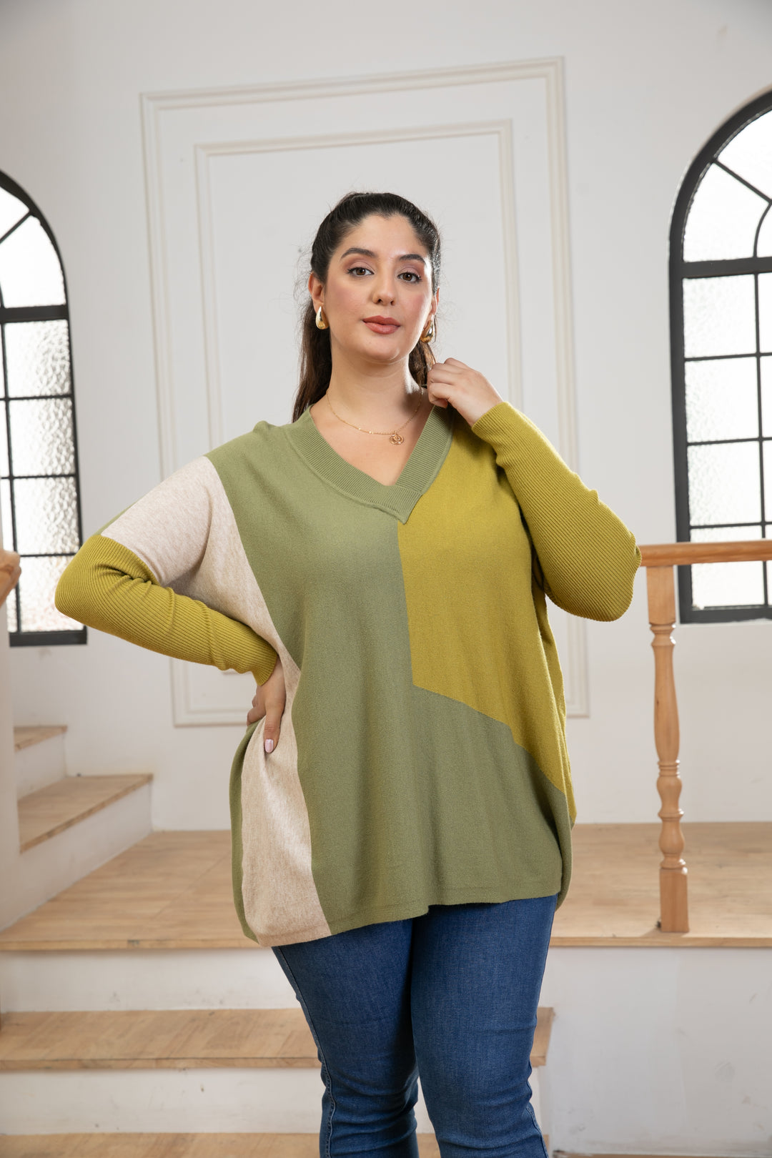 Cassadee's Cashmere-Feel Color Block Pull Over