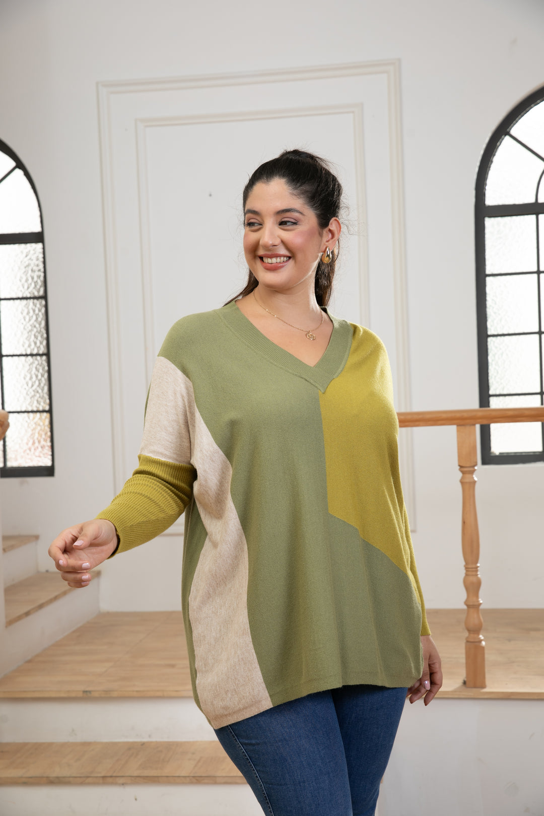 Cassadee's Cashmere-Feel Color Block Pull Over