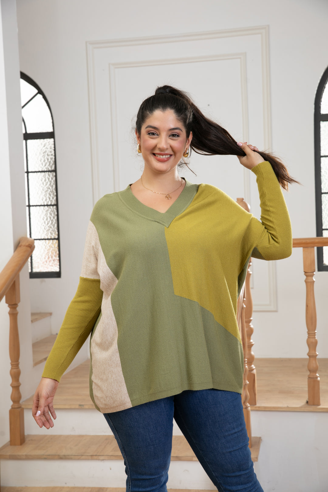 Cassadee's Cashmere-Feel Color Block Pull Over