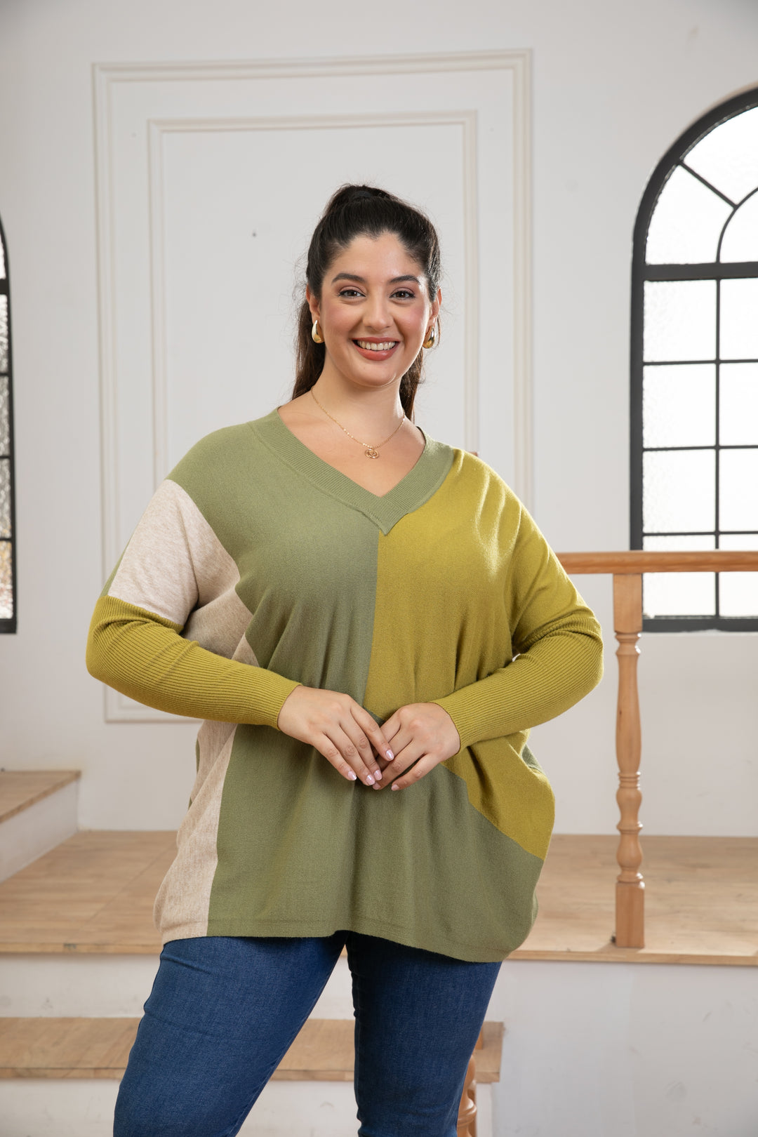 Cassadee's Cashmere-Feel Color Block Pull Over