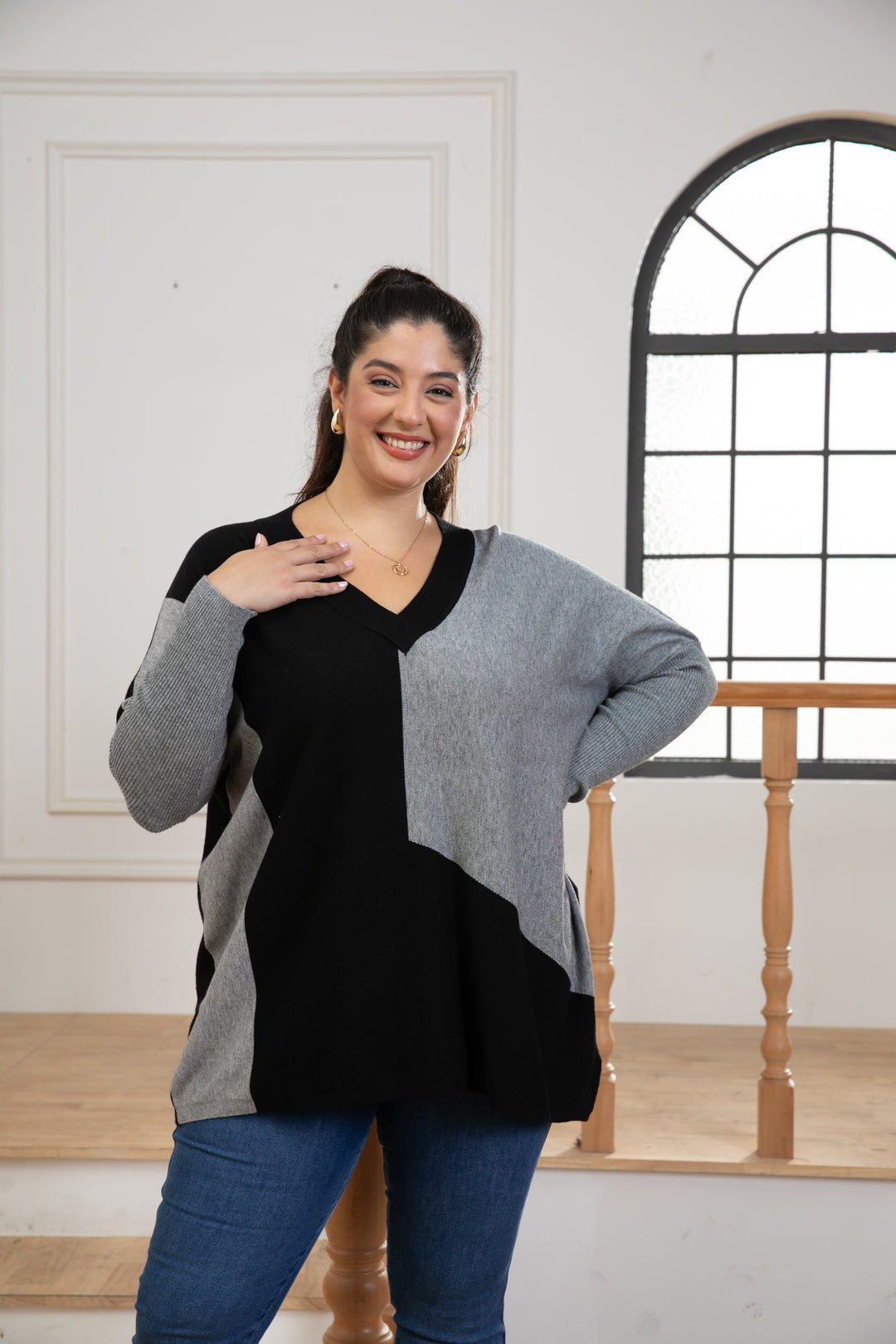 Cassadee's Cashmere-Feel Color Block Pull Over