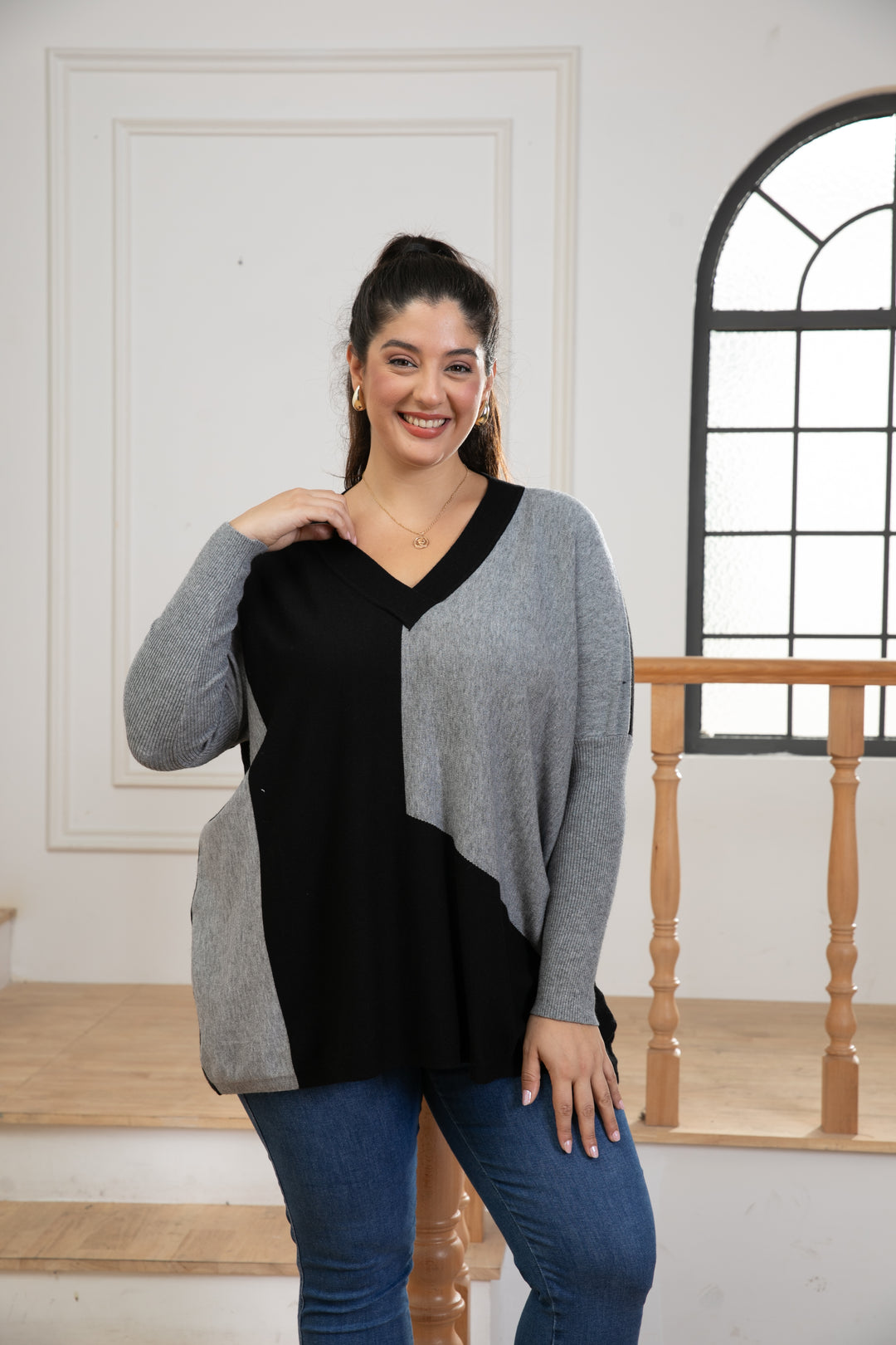 Cassadee's Cashmere-Feel Color Block Pull Over