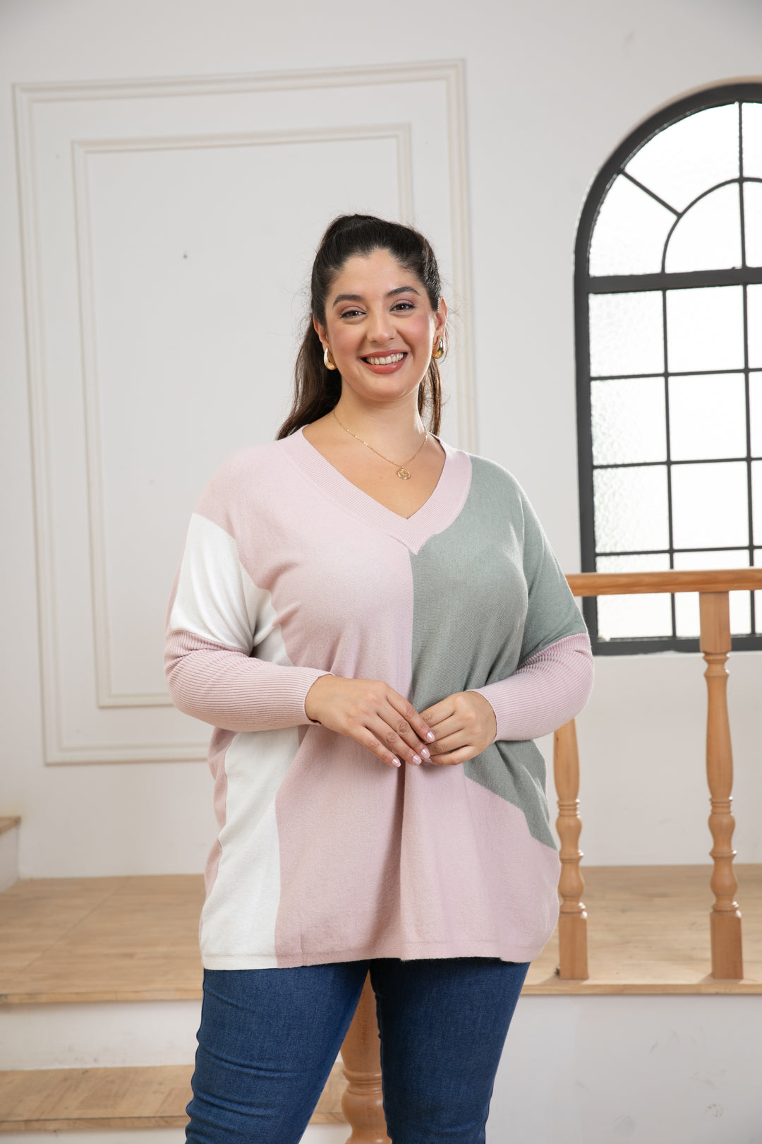 Cassadee's Cashmere-Feel Color Block Pull Over