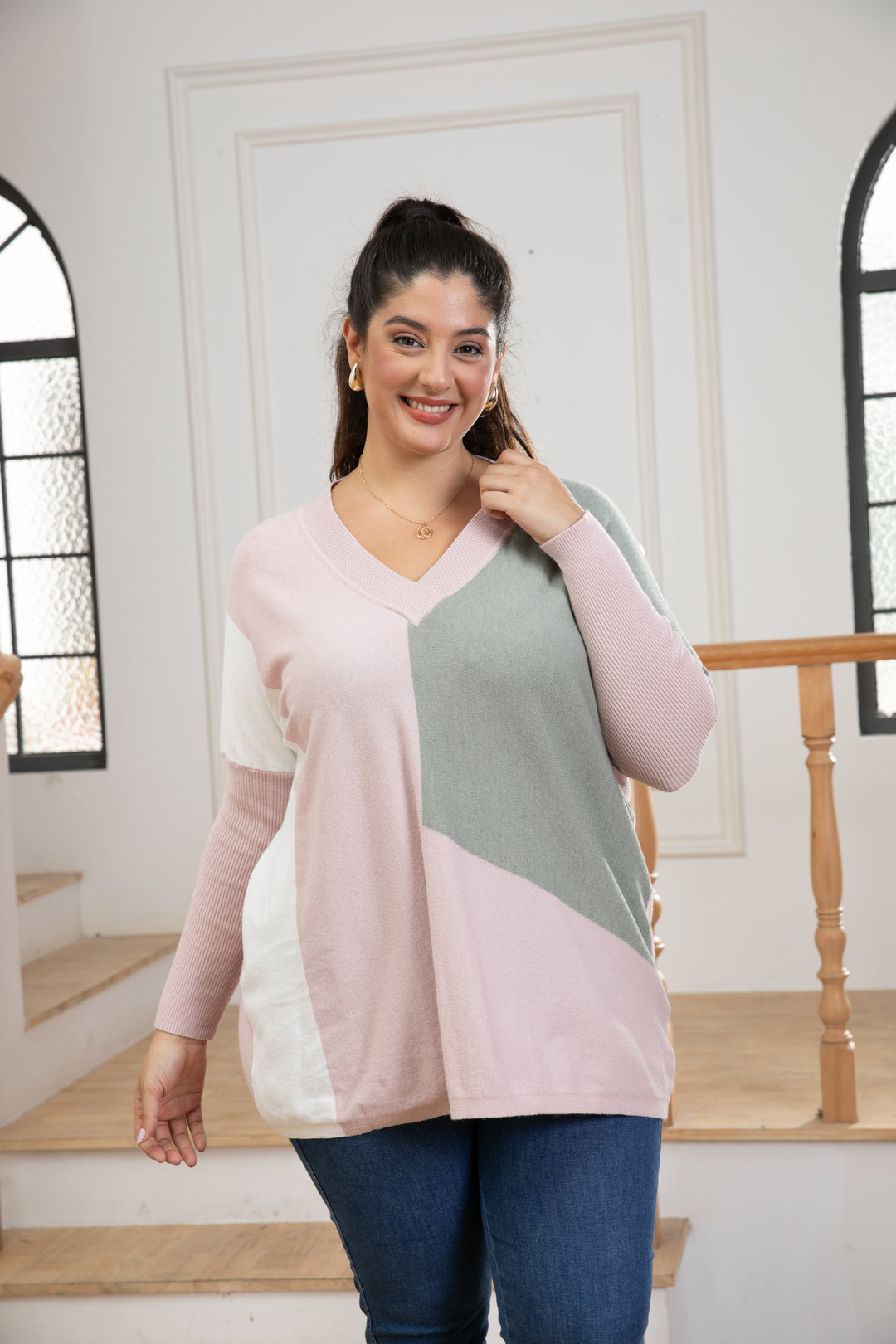 Cassadee's Cashmere-Feel Color Block Pull Over