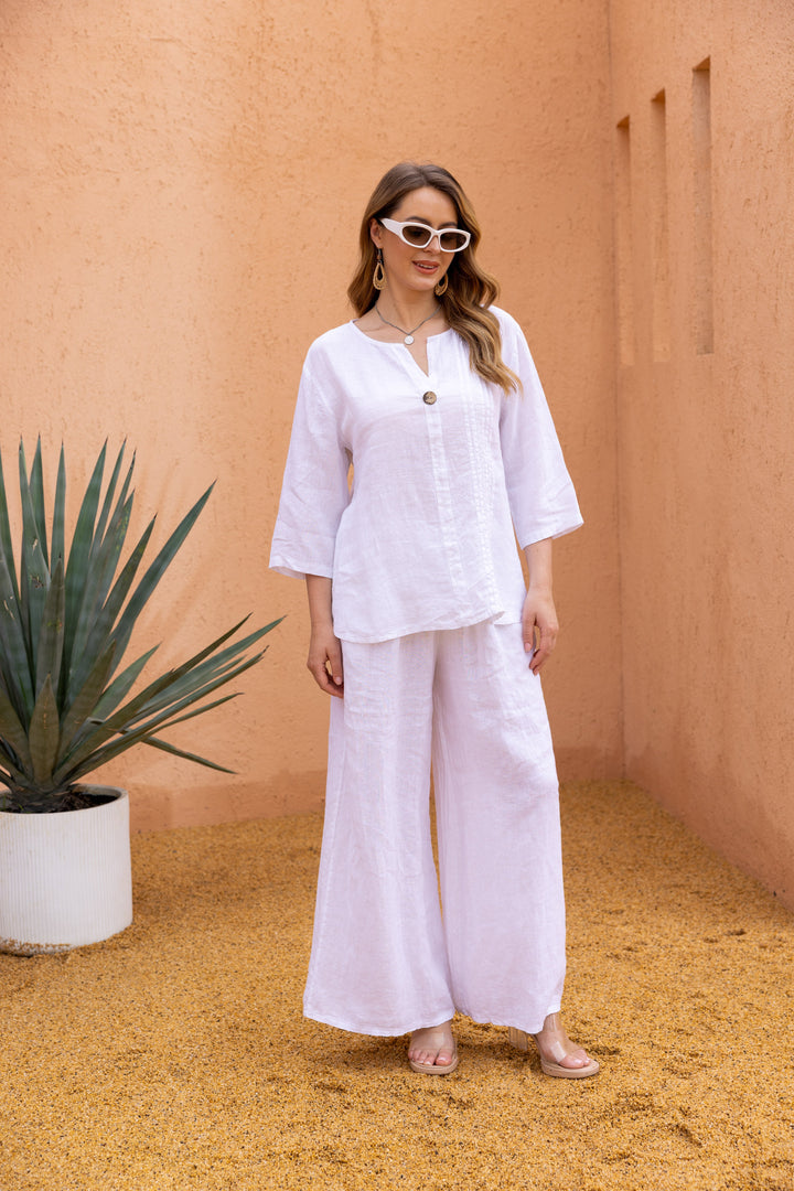 Daphne’s Stitched Detail Top