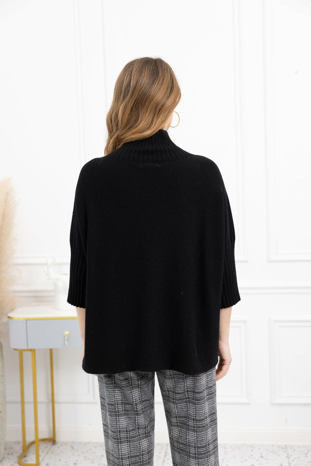 Ribbed Mockneck Elbow Sleeve