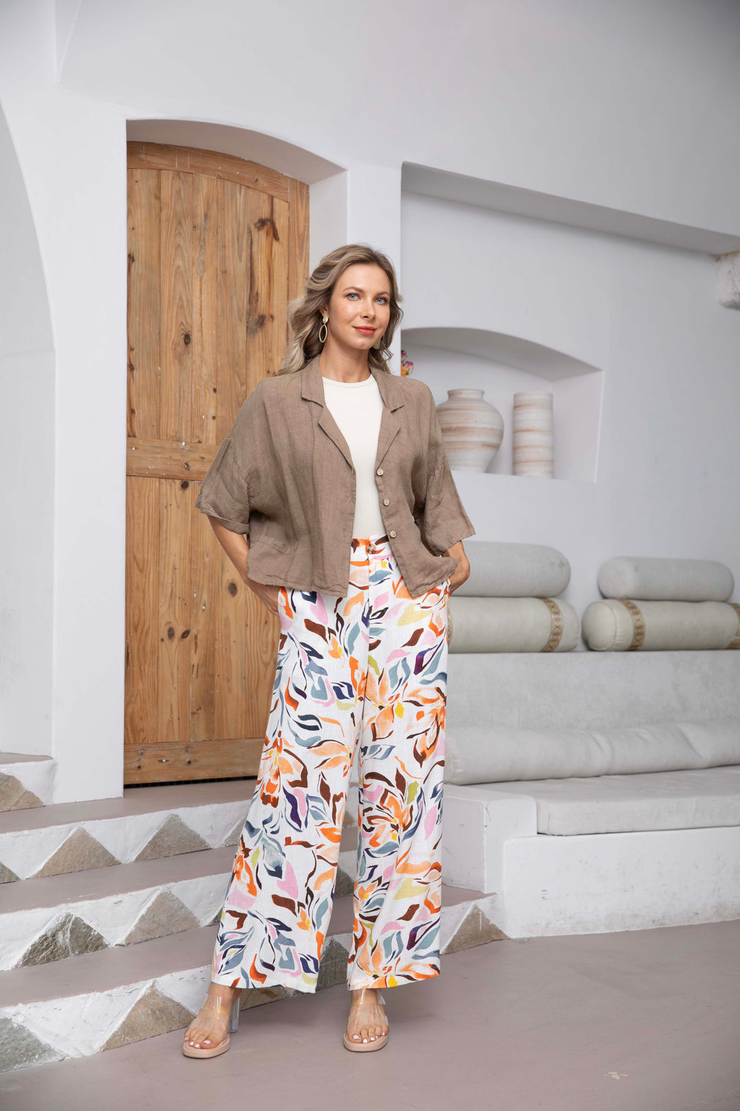 Guliana's Short Smart Linen Bolero