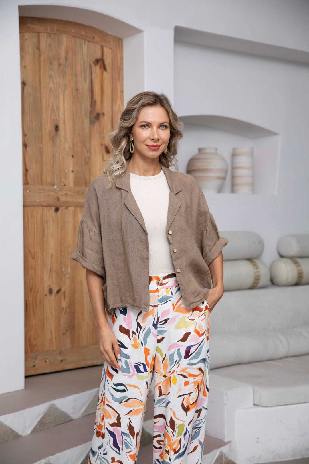 Guliana's Short Smart Linen Bolero