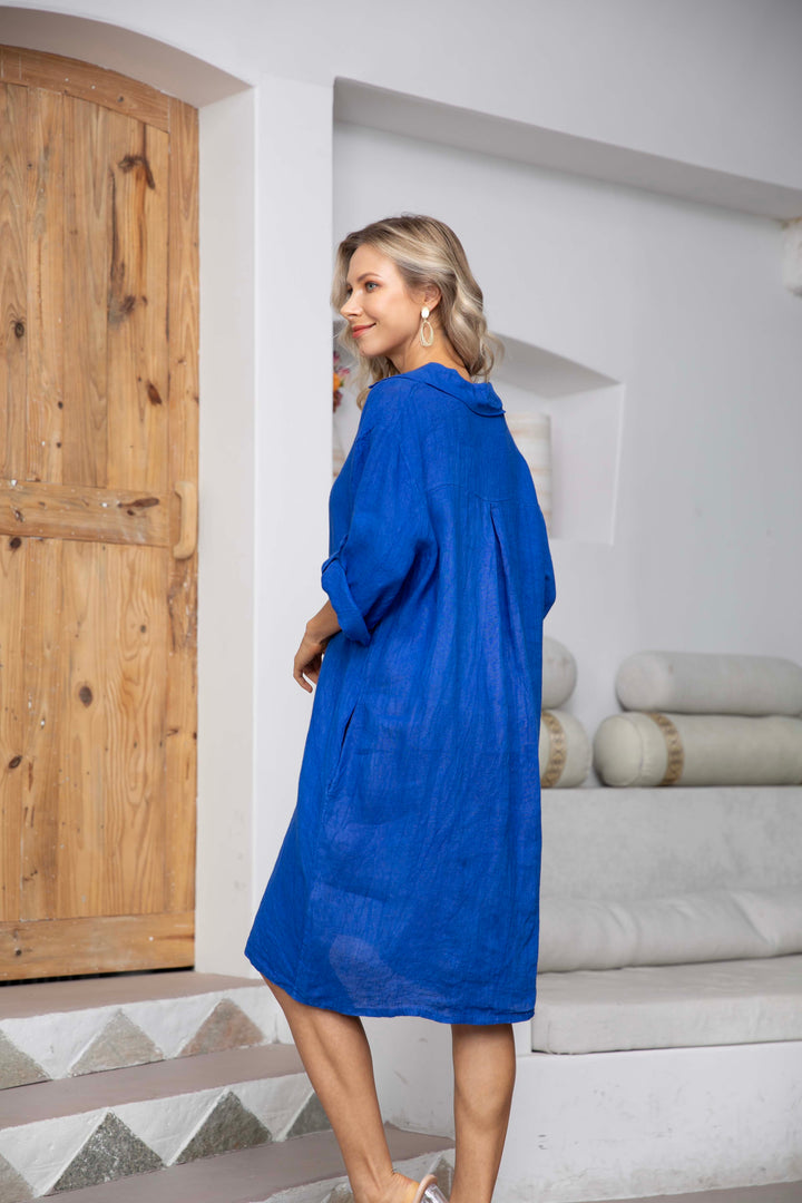 Bella's Cute Linen dress with buttons