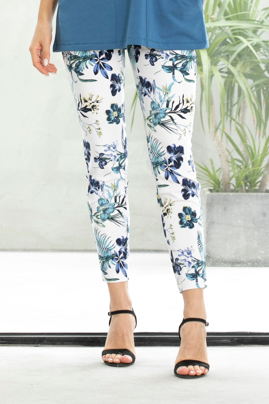Sapphire Floral Printed Pant