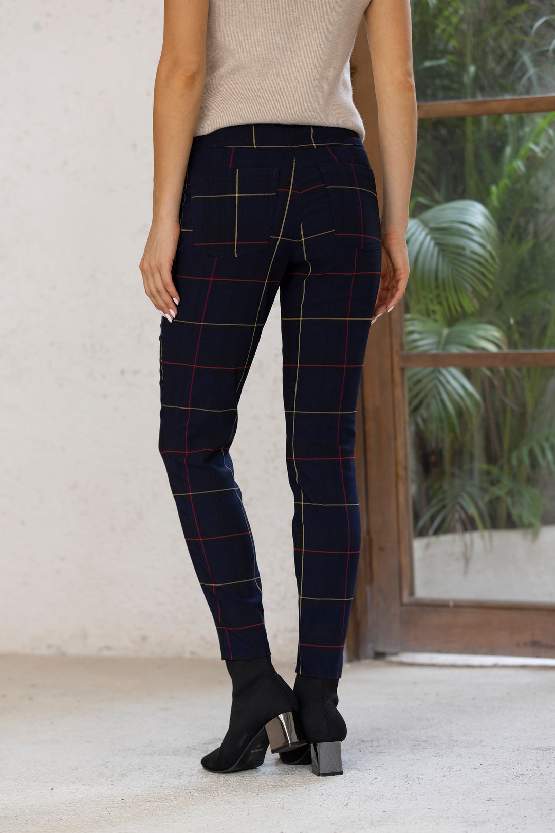 NAVY PLAID PRINT PANT