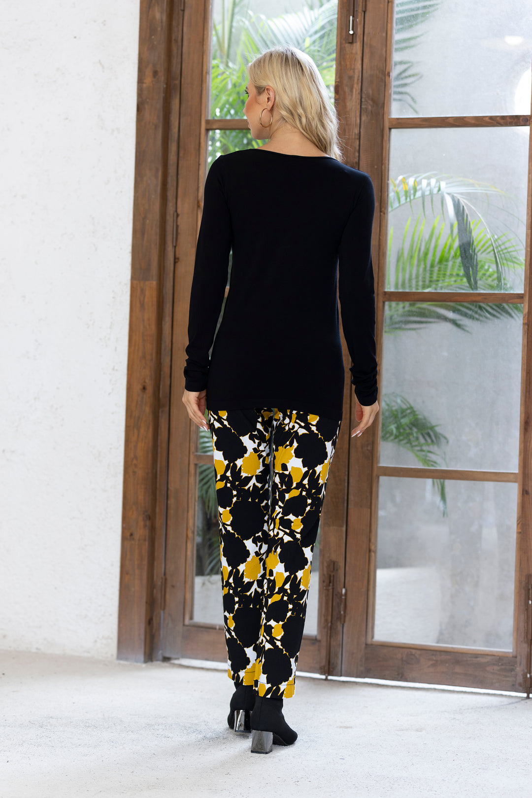 Bamboo Scoop Neck Long Sleeve Top