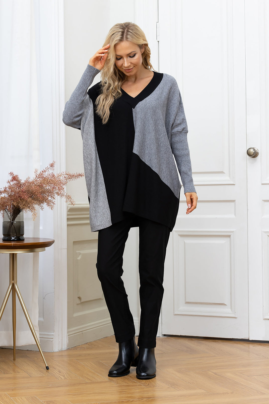 Cassadee's Cashmere-Feel Color Block Pull Over