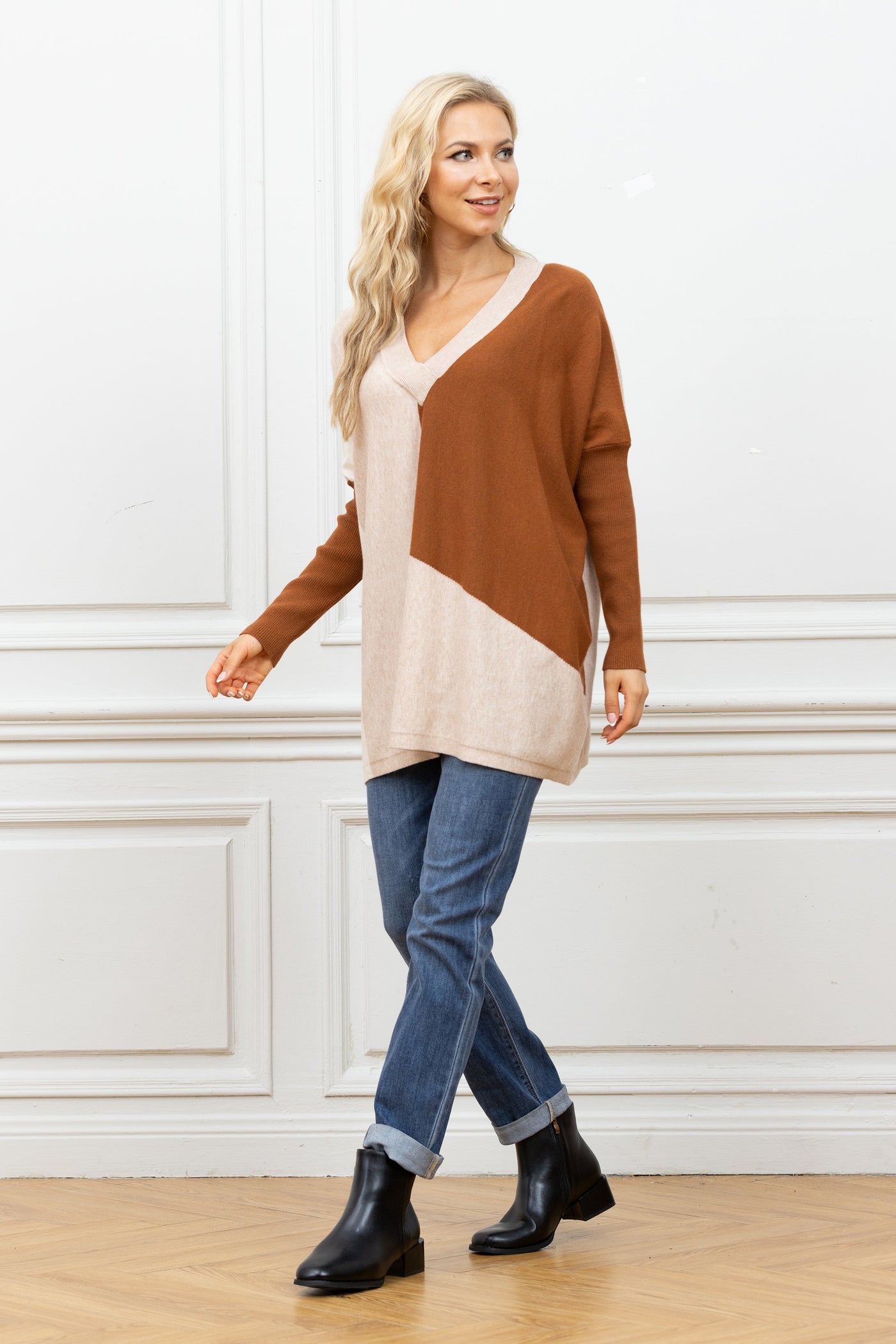 Cassadee's Cashmere-Feel Color Block Pull Over