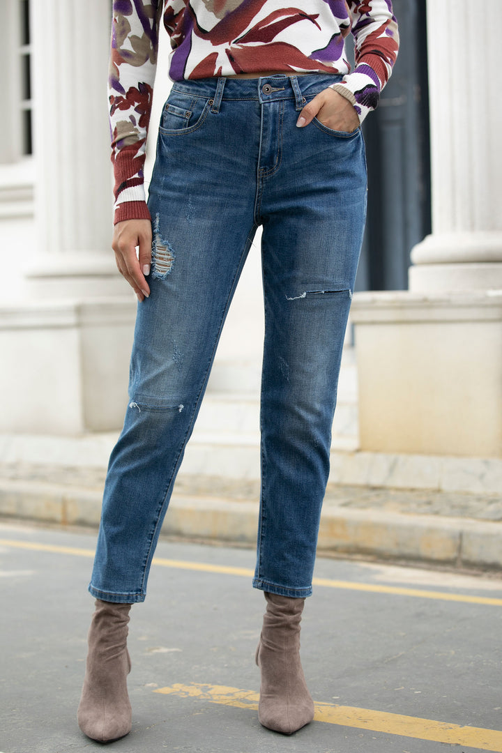 Distressed Boyfriend Capri Jeans