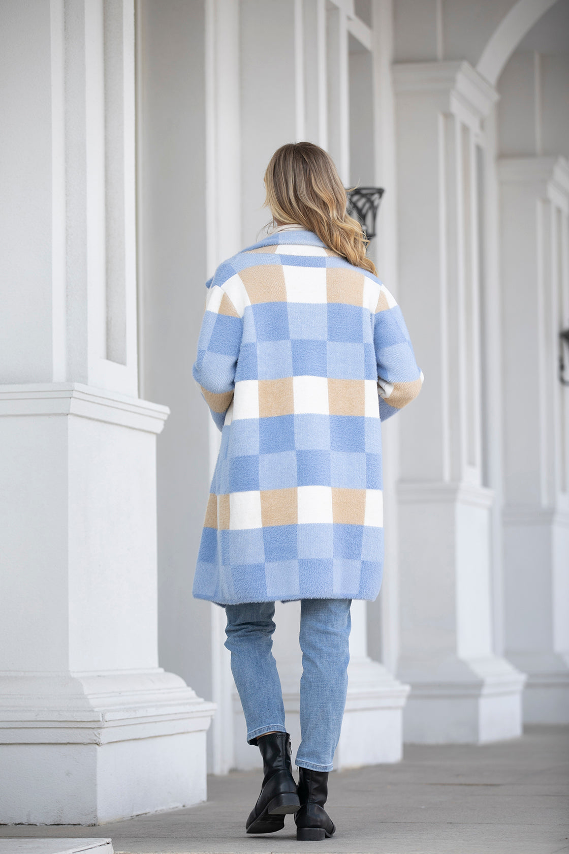 Mid-Length Checkered Coat With Pockets